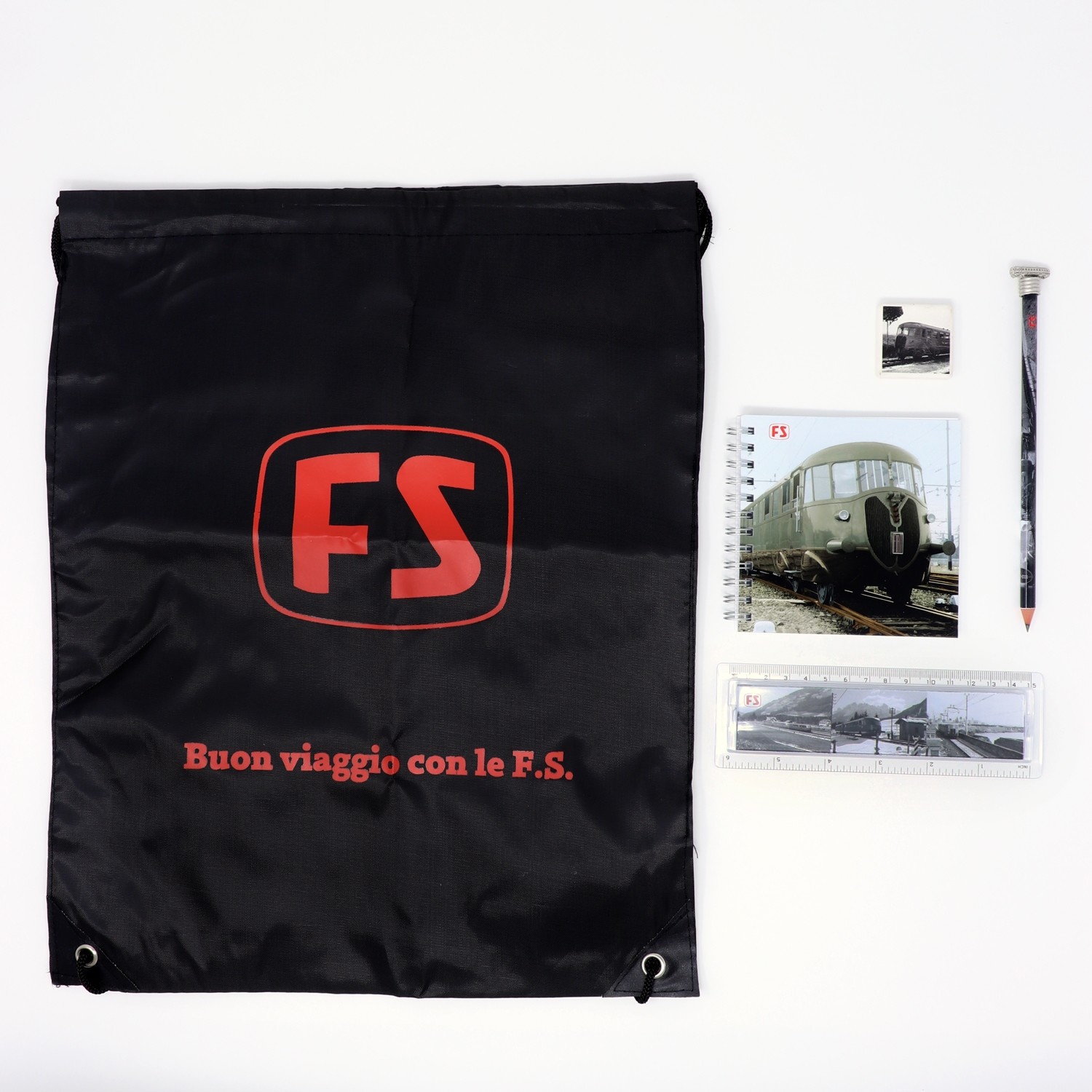 Set di cancelleria ALn 556 con zaino nero